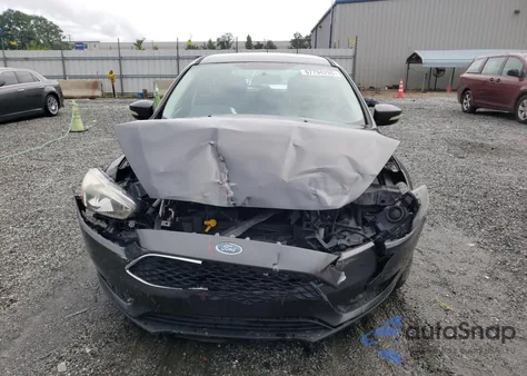 2017 Ford Focus Se z USA, uszkodzony, nr VIN 1FADP3K22HL317419